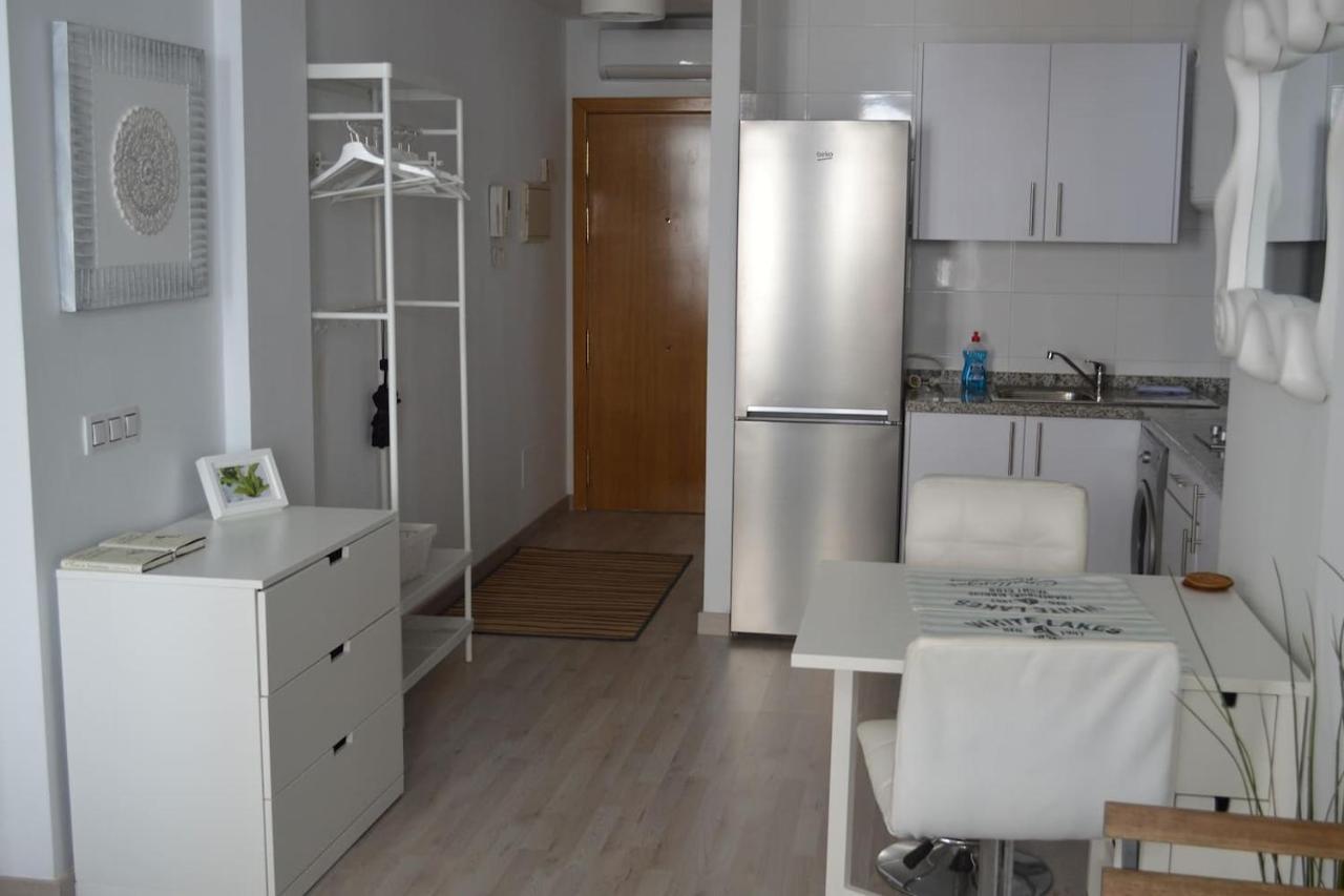 Modern Studio Flat Close To Plaza Merced Malaga Exterior photo